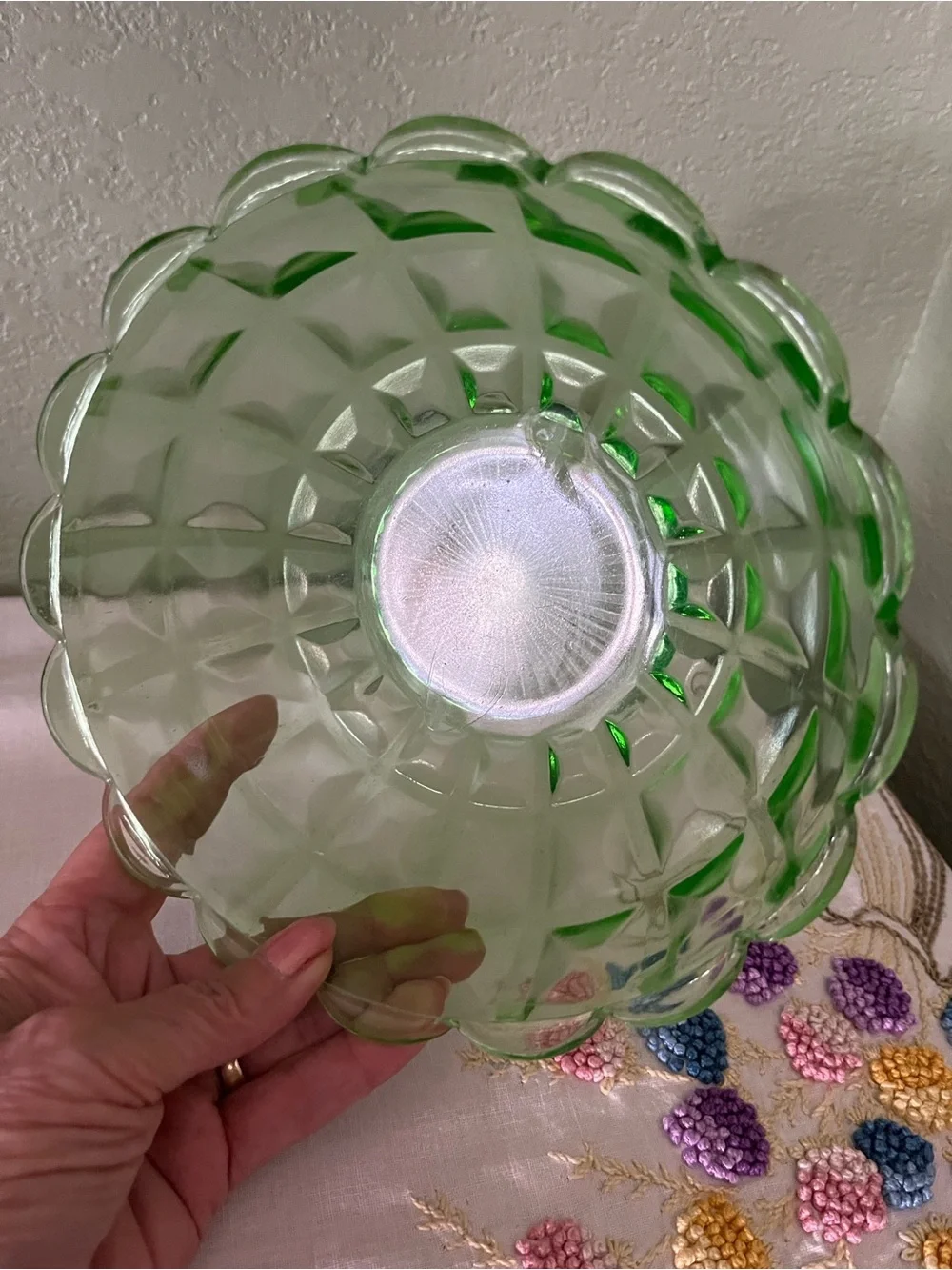 Jeannette Cubist Uranium Depression Glass Bowl 7-3/4”